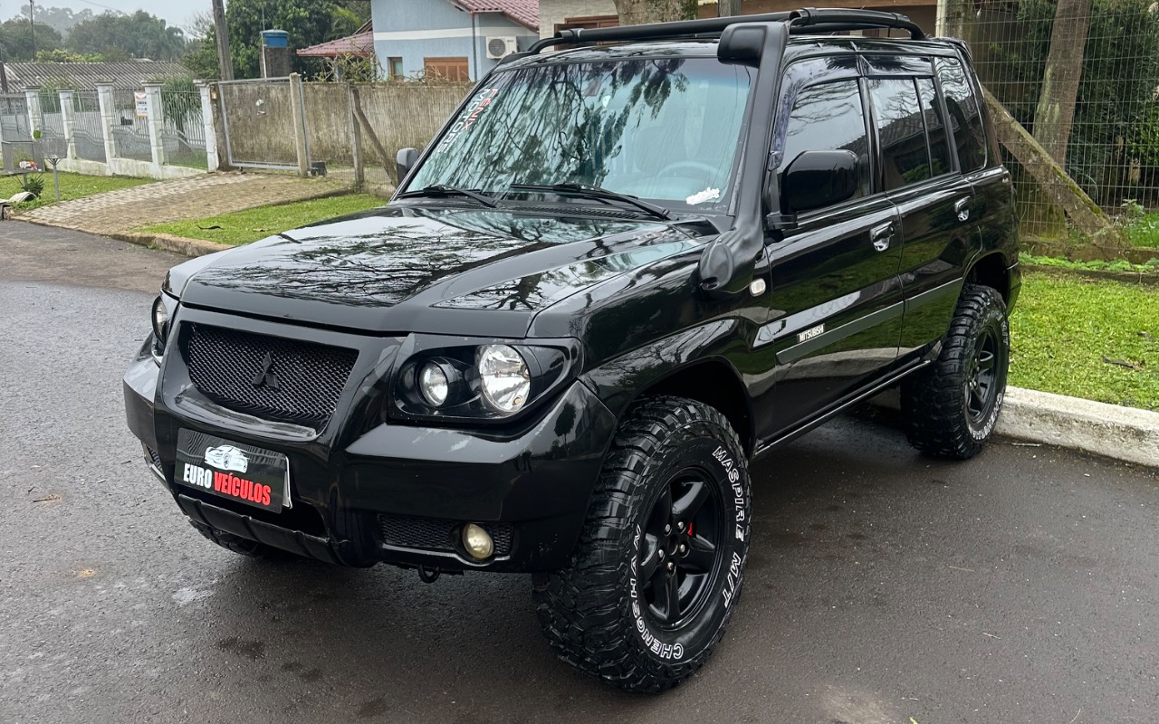 imagem-https://www.socarrao.com.br/sc-vehicle-images-prod/4066590/1790187820063-SU1HXzA5NTguanBlZw.jpeg