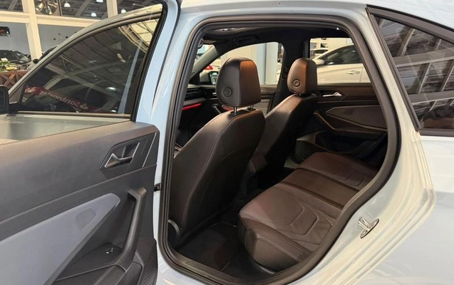 imagem-https://www.socarrao.com.br/sc-vehicle-images-prod/4066614/1790187976088-8416510_1_B_e9843ca30a.jpeg