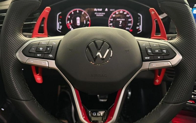 imagem-https://www.socarrao.com.br/sc-vehicle-images-prod/4066614/1790187976090-8416510_8_B_e96b389bf8.jpeg