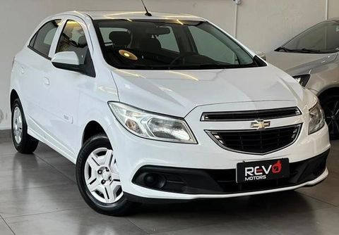 Chevrolet Onix 2014 Branco — foto 1 de 3