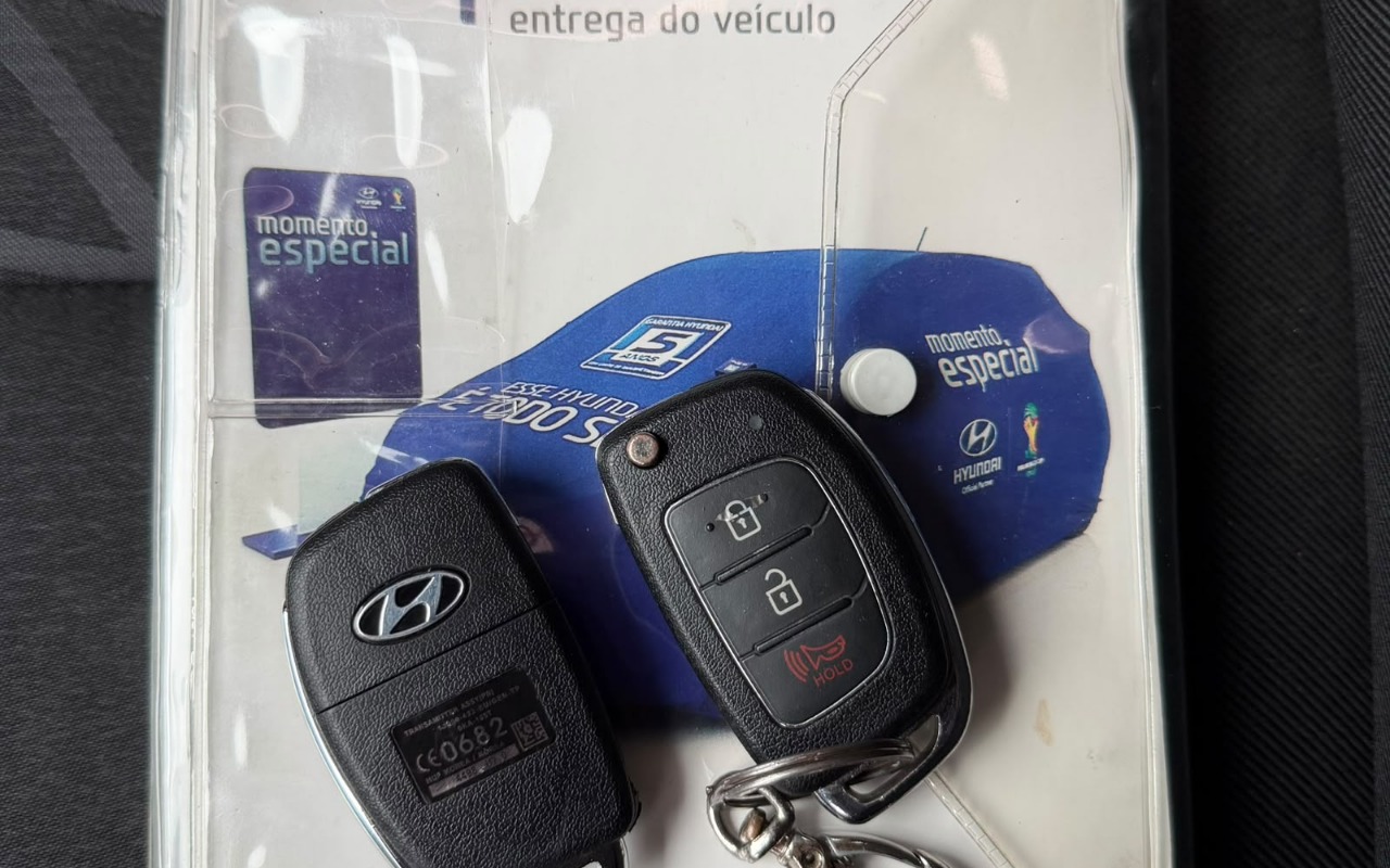 imagem-https://www.socarrao.com.br/sc-vehicle-images-prod/4066723/1791292401113-MGNlZmFiODItYWYyMy00MTU4LThmNmUtYzhiNWIwMTc0NDY4LmpwZw.jpg