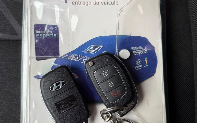imagem-https://www.socarrao.com.br/sc-vehicle-images-prod/4066723/1791292401113-MGNlZmFiODItYWYyMy00MTU4LThmNmUtYzhiNWIwMTc0NDY4LmpwZw.jpg