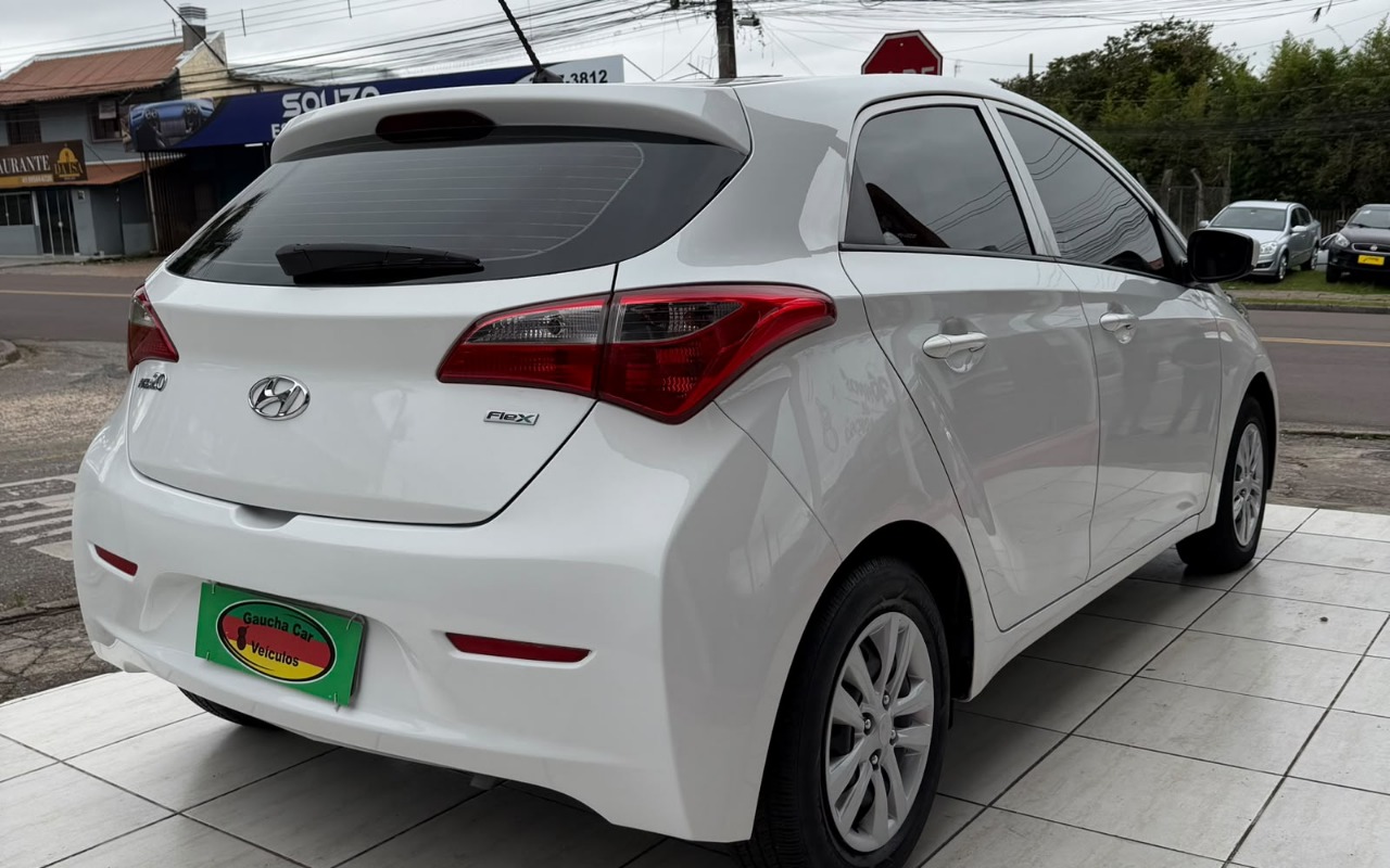 imagem-https://www.socarrao.com.br/sc-vehicle-images-prod/4066723/1791292401340-ZWZjOGY4ZjgtMTFhNy00OTRiLWE3NzEtOTRlMzg4ZjU1MzllLmpwZw.jpg