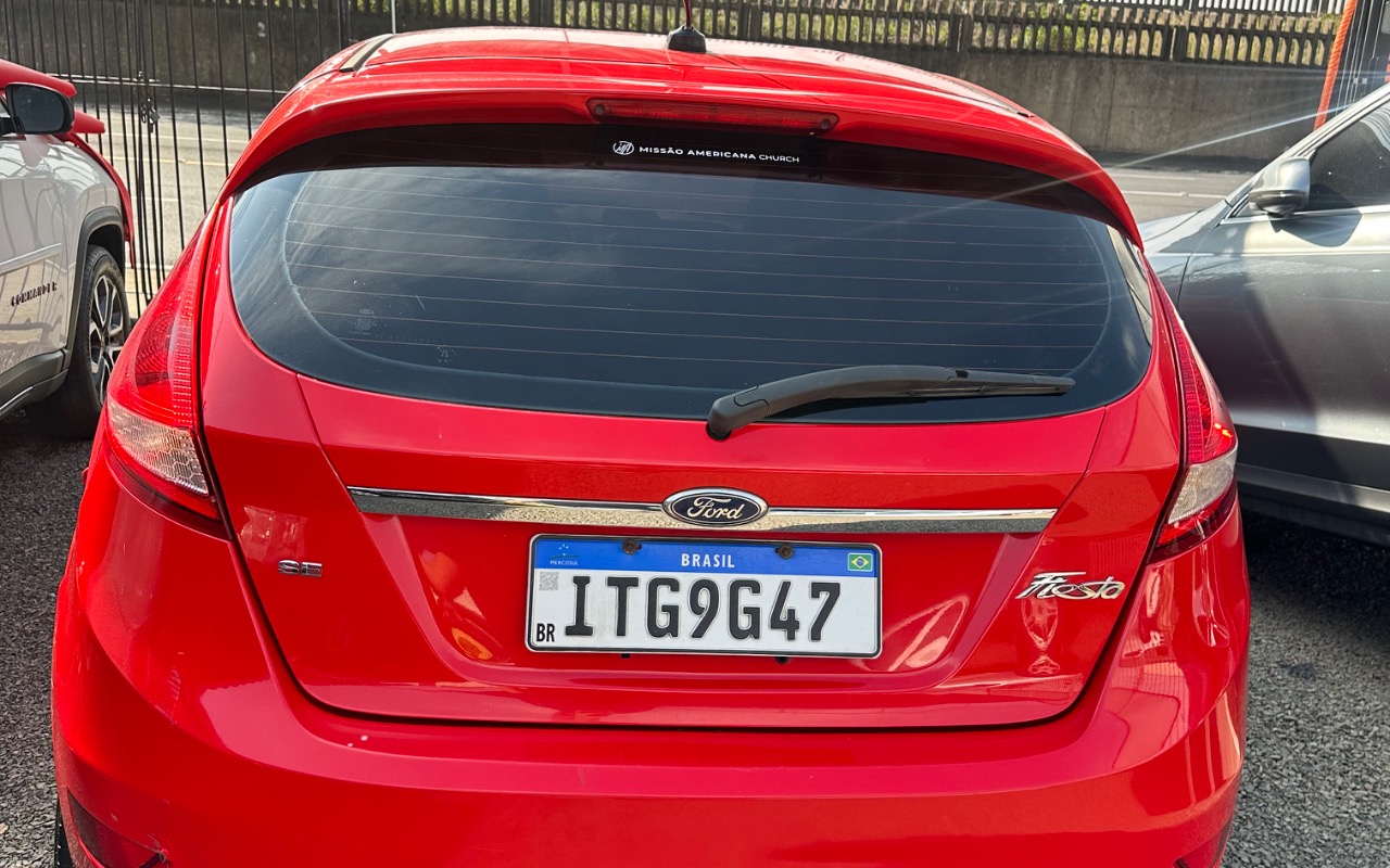 imagem-https://www.socarrao.com.br/sc-vehicle-images-prod/4066773/1790188447857-SU1HXzA4NzAuanBlZw.jpeg