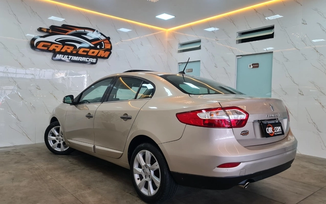 imagem-https://www.socarrao.com.br/sc-vehicle-images-prod/4066887/1791313549512-NS5qcGc.jpg