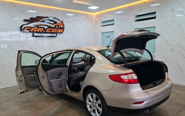 imagem-https://www.socarrao.com.br/sc-vehicle-images-prod/4066887/1791313550576-MTQuanBn.jpg