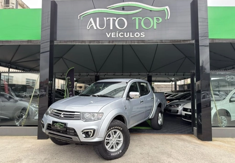 Mitsubishi L200 2015 Prata — foto 1 de 3