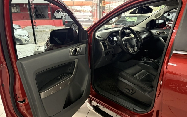 imagem-https://www.socarrao.com.br/sc-vehicle-images-prod/4067071/1790596012644-uhO2g6dq9iVueirReKdVDHiA2yxcAdz0.jpg