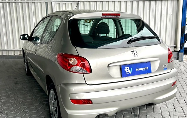 imagem-https://www.socarrao.com.br/sc-vehicle-images-prod/4067078/1790189064196-gb-64cbf98.jpg