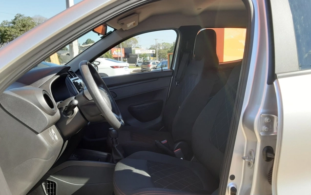 imagem-https://www.socarrao.com.br/sc-vehicle-images-prod/4067323/1790189494420-2_035132.jpg