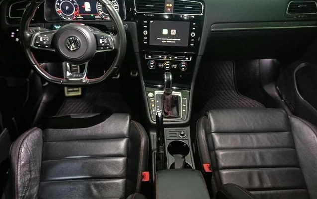 imagem-https://www.socarrao.com.br/sc-vehicle-images-prod/4067327/1790189496128-8490310_12_B_7ff71dbd26.jpeg