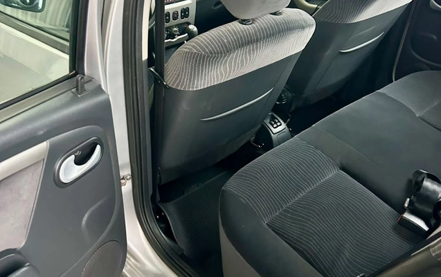 imagem-https://www.socarrao.com.br/sc-vehicle-images-prod/4067337/1790189532518-gb-0c6e008.jpg