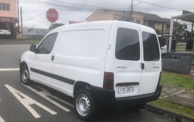 imagem-https://www.socarrao.com.br/sc-vehicle-images-prod/4067375/1790189572348-SU1HXzYwNjAuanBlZw.jpeg