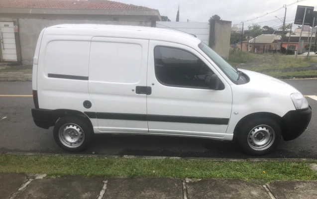 imagem-https://www.socarrao.com.br/sc-vehicle-images-prod/4067375/1790189572415-SU1HXzYwNjMuanBlZw.jpeg