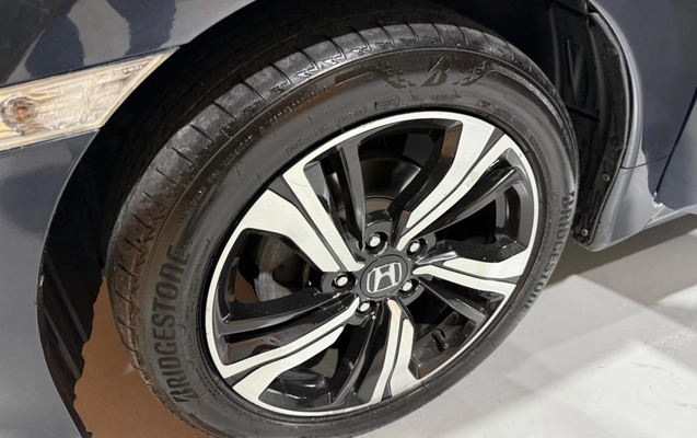 imagem-https://www.socarrao.com.br/sc-vehicle-images-prod/4067404/1790189719980-vehicle_image_1790189707_dd40ad683f39cd2d8a2ae9ea4ba499d0.jpeg