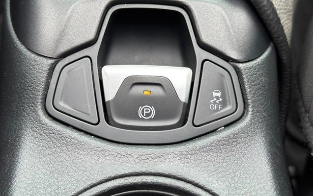 imagem-https://www.socarrao.com.br/sc-vehicle-images-prod/4067425/1790190024854-8492017_18_B_bd8eba69fb.jpeg