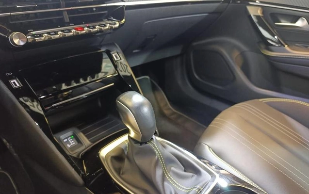 imagem-https://www.socarrao.com.br/sc-vehicle-images-prod/4067452/1790189845934-8506476_21_B_706d5d2ead.jpeg