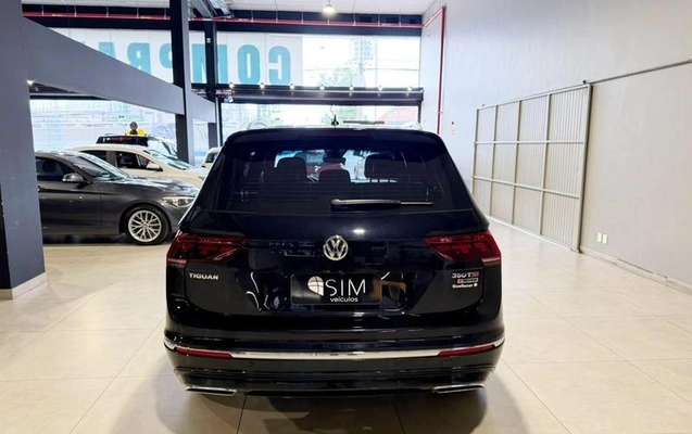 imagem-https://www.socarrao.com.br/sc-vehicle-images-prod/4067469/1790189938423-8496315_16_B_39f29f8739.jpeg