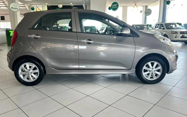 imagem-https://www.socarrao.com.br/sc-vehicle-images-prod/4067474/1790199623682-8493698_3_B_a13f156033.jpeg