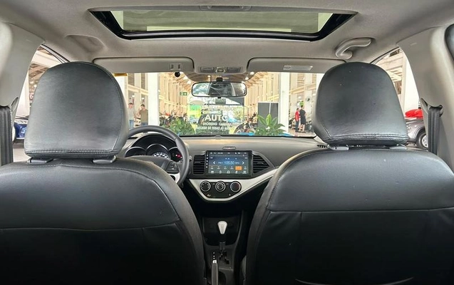 imagem-https://www.socarrao.com.br/sc-vehicle-images-prod/4067474/1790199623698-8493698_11_B_156df8a3a1.jpeg