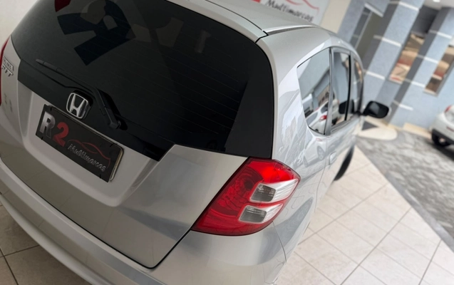 imagem-https://www.socarrao.com.br/sc-vehicle-images-prod/4067478/1790190017808-Ste2l5ET8WzREdZKoNQ5DlSwxoDb3kcD.jpg