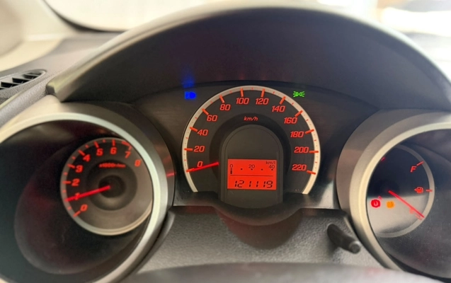 imagem-https://www.socarrao.com.br/sc-vehicle-images-prod/4067478/1790190017812-Yka9ua5u0yikPzYcQhUDehAnDSQZsesx.jpg