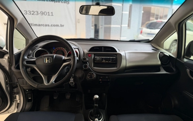 imagem-https://www.socarrao.com.br/sc-vehicle-images-prod/4067478/1790190017814-eofblTb9ZjlJdgMcRTZyX1sJCiZabJ5P.jpg