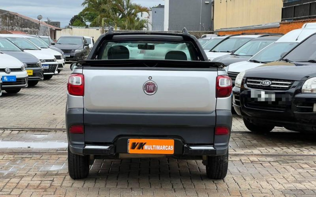 imagem-https://www.socarrao.com.br/sc-vehicle-images-prod/4067716/1790190624210-RkNfMzkzOV84NTA0NjI5XzdfVl9iMTNjNTZhNzg0LmpwZWc.jpeg