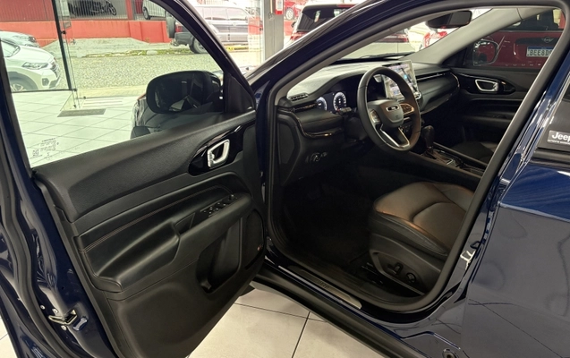 imagem-https://www.socarrao.com.br/sc-vehicle-images-prod/4067762/1790190714095-fPqUjMRsthj94CmQfh41OTT73vGdbEAn.jpg