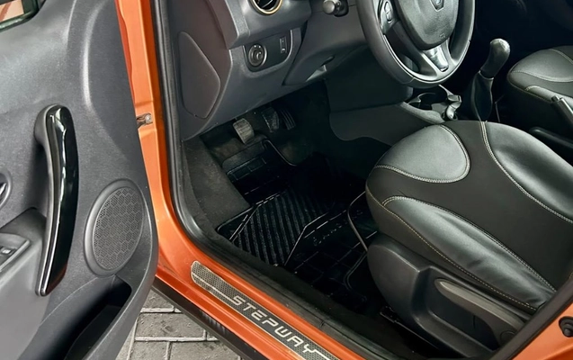 imagem-https://www.socarrao.com.br/sc-vehicle-images-prod/4067779/1790190784516-gb-4094ec6.jpg