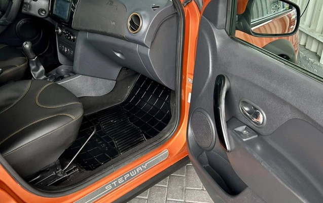 imagem-https://www.socarrao.com.br/sc-vehicle-images-prod/4067779/1790190784518-gb-f7050ee.jpg