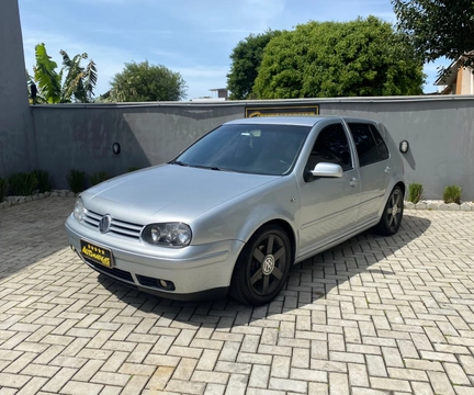 Volkswagen Golf 2002 Prata — foto 1 de 3