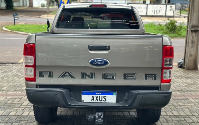 imagem-https://www.socarrao.com.br/sc-vehicle-images-prod/4068174/1790191694508-12_042748.jpg