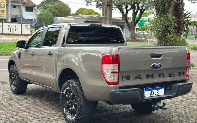 imagem-https://www.socarrao.com.br/sc-vehicle-images-prod/4068174/1790191694509-11_042748.jpg