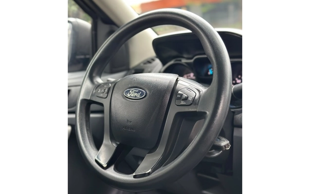 imagem-https://www.socarrao.com.br/sc-vehicle-images-prod/4068174/1790191694519-6_042748.jpg