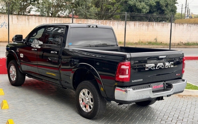 imagem-https://www.socarrao.com.br/sc-vehicle-images-prod/4068461/1790192434975-6_044012.jpg