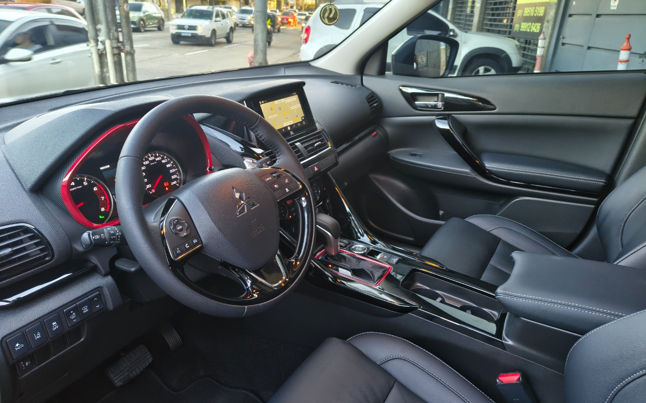 imagem-https://www.socarrao.com.br/sc-vehicle-images-prod/4068762/1790432354417-SU1HXzIwMjYwOTI1XzE3MjUzNDk4NV9IRFIuanBn.jpg