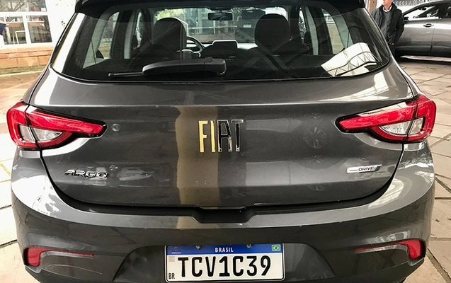 imagem-https://www.socarrao.com.br/sc-vehicle-images-prod/4069004/1790193716755-r3ku9qwosBTK7Rc9mOEtnQYBol8WAzFM.jpg