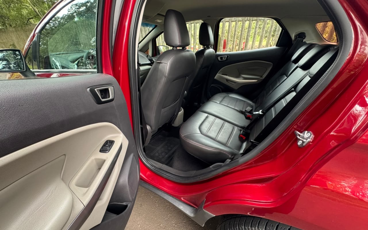 imagem-https://www.socarrao.com.br/sc-vehicle-images-prod/4069125/1790193938923-V2hhdHNBcHAgSW1hZ2UgMjAyNi0wOS0yMyBhdCAxNi4zNC4wMyAoMykuanBlZw.jpeg