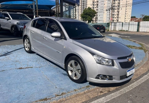 Chevrolet Cruze 2014 Prata — foto 1 de 3