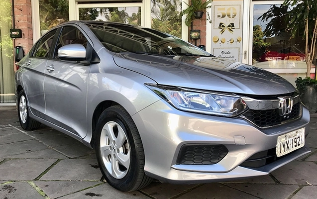 imagem-https://www.socarrao.com.br/sc-vehicle-images-prod/4069373/1790284140319-tuiVMoclSarltiyt9lGvXonxp0JuTxF5.jpg