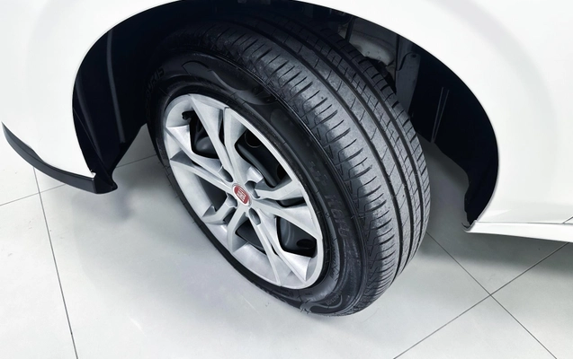 imagem-https://www.socarrao.com.br/sc-vehicle-images-prod/4069501/1790194978321-cf818efff63d4b08a53d7fae1f6837c0_1790194954695.jpg