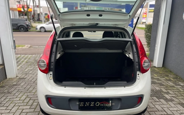 imagem-https://www.socarrao.com.br/sc-vehicle-images-prod/4069557/1790195734412-vehicle_image_1790195081_e8bb3552109e8dcc672d0d61477b4651.jpeg