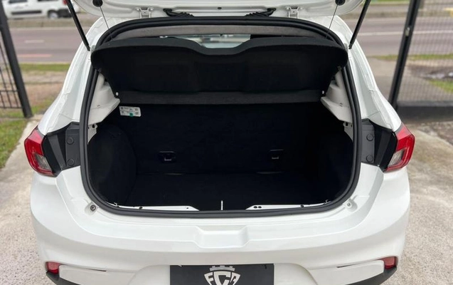 imagem-https://www.socarrao.com.br/sc-vehicle-images-prod/4069577/1790198131135-8504182_13_B_2d19d66e93.jpeg