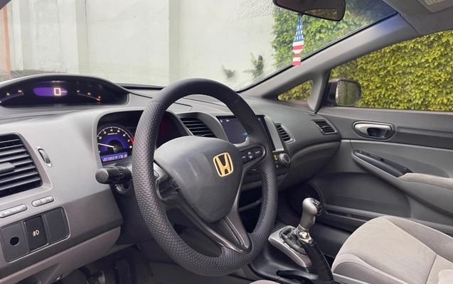 imagem-https://www.socarrao.com.br/sc-vehicle-images-prod/4070081/1790196360969-49dcdedb-12db-46f5-a7b9-53f9f041b9ec.jpg