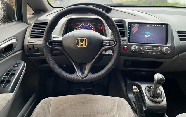 imagem-https://www.socarrao.com.br/sc-vehicle-images-prod/4070081/1790196360970-23702775-38ad-4dfb-be2b-351149fd35a5.jpg