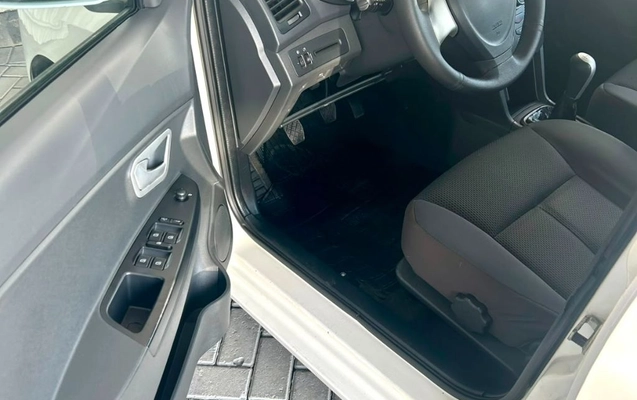 imagem-https://www.socarrao.com.br/sc-vehicle-images-prod/4070186/1790196632623-gb-6362d8b.jpg