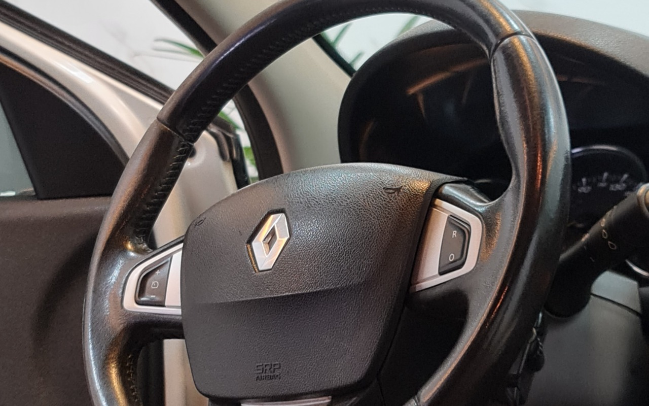 imagem-https://www.socarrao.com.br/sc-vehicle-images-prod/4070333/1790197064520-RXh0cmEgMCAoNikuanBn.jpg