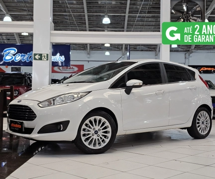 Ford Fiesta 2016 Branco — foto 1 de 3