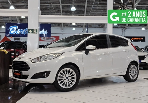 Ford Fiesta 2016 Branco — foto 1 de 3